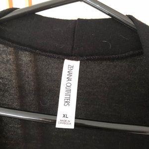 Black, light weight duster- XL